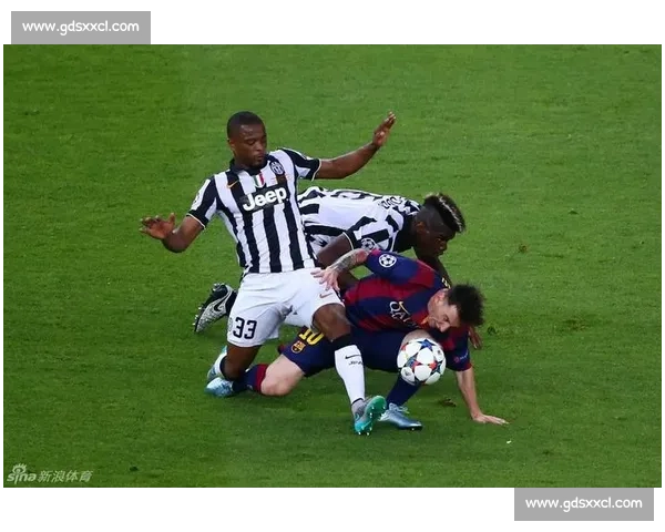 巴萨与尤文激战正酣精彩对决直播全程回顾与分析