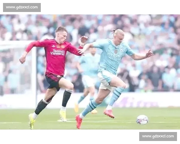 巴黎圣曼对阵圣埃蒂安强强对话看点全解析法甲焦点战胜负走向深度前瞻