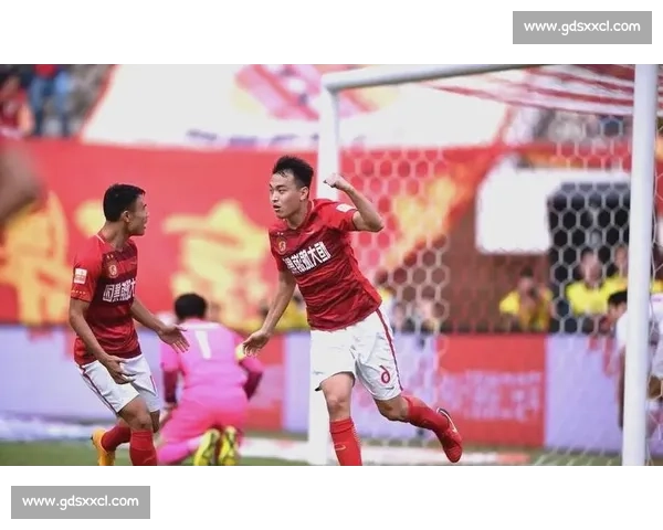 卓尔迎战恒大焦点对决揭示中超格局新走向强强碰撞赛季走势悬念