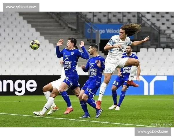 法甲焦点战昂热vs里昂强强对话谁能掌控比赛节奏走向胜负悬念升级